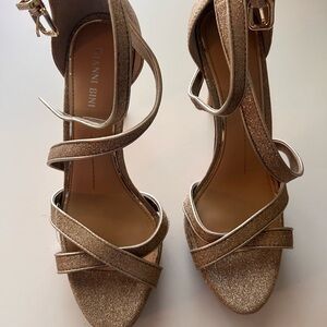Gianni Bini Gold Glitter Women's Sandals Size 8.5